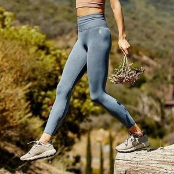 Free People Movement High-Rise 7/8 Length Good Karma Leggings in Blue Spruce - Picture 1 of 11